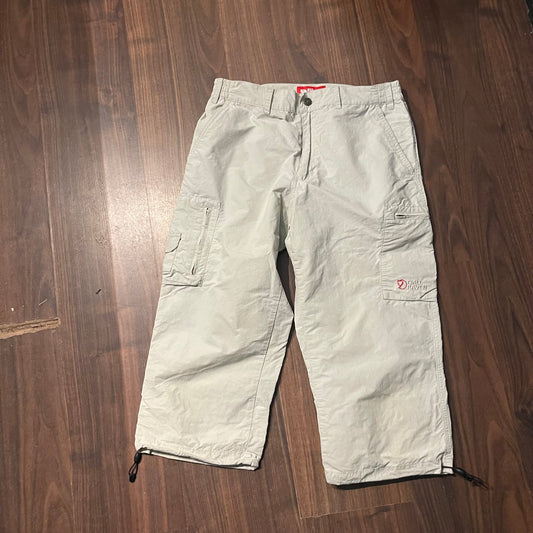 Kurze Hose von Fjällräven (M Damen) Capri Shorts creme