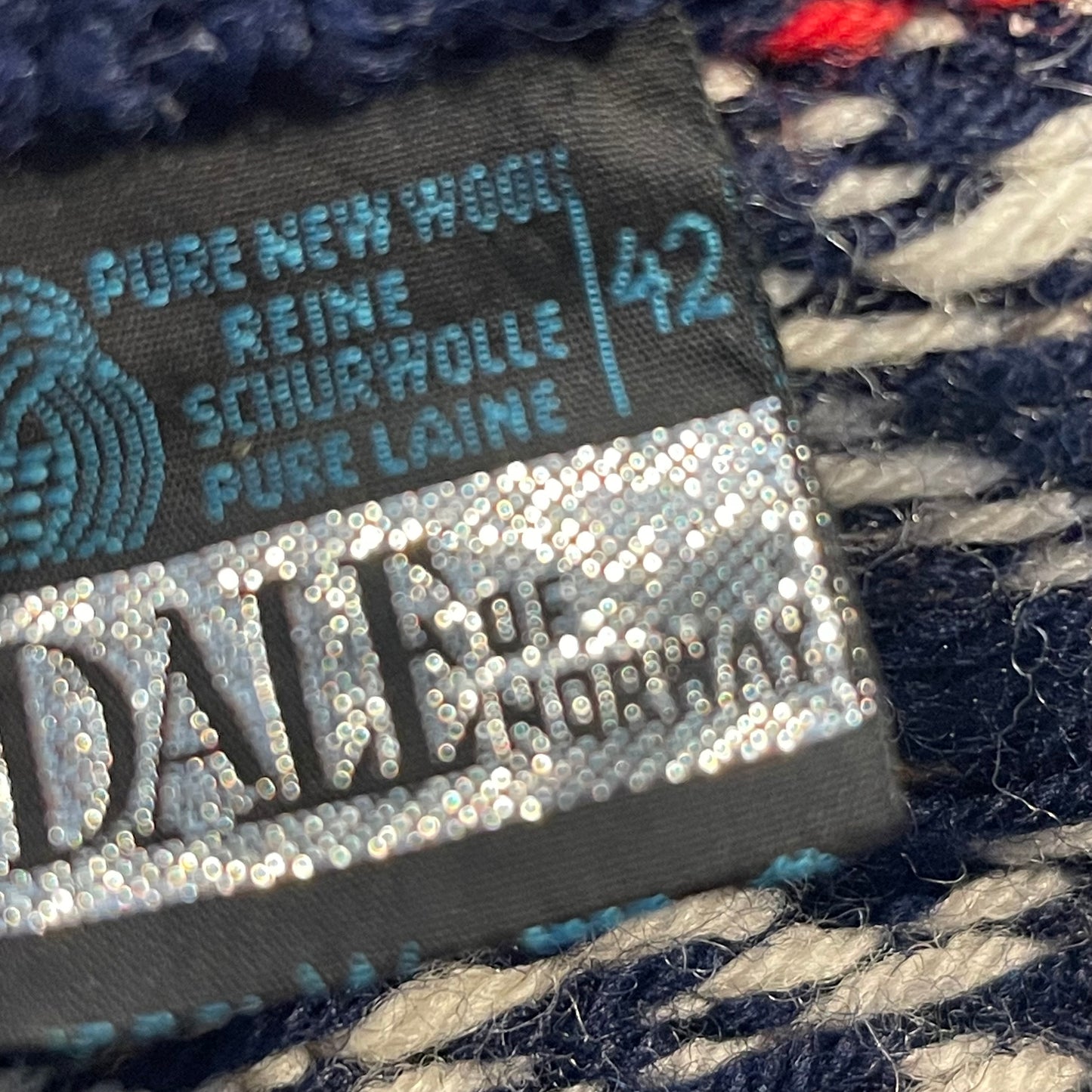 Strickjacke von Dale of Norway (L /XL Damen oder M Herren) weiß-dunkelblau