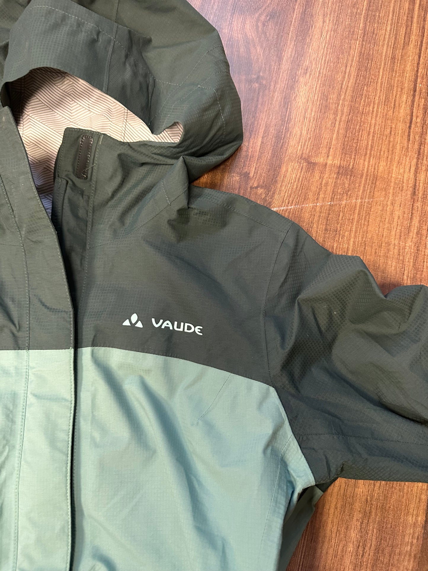 Regen Jacke von Vaude (M Damen) Hardshell türkis grün