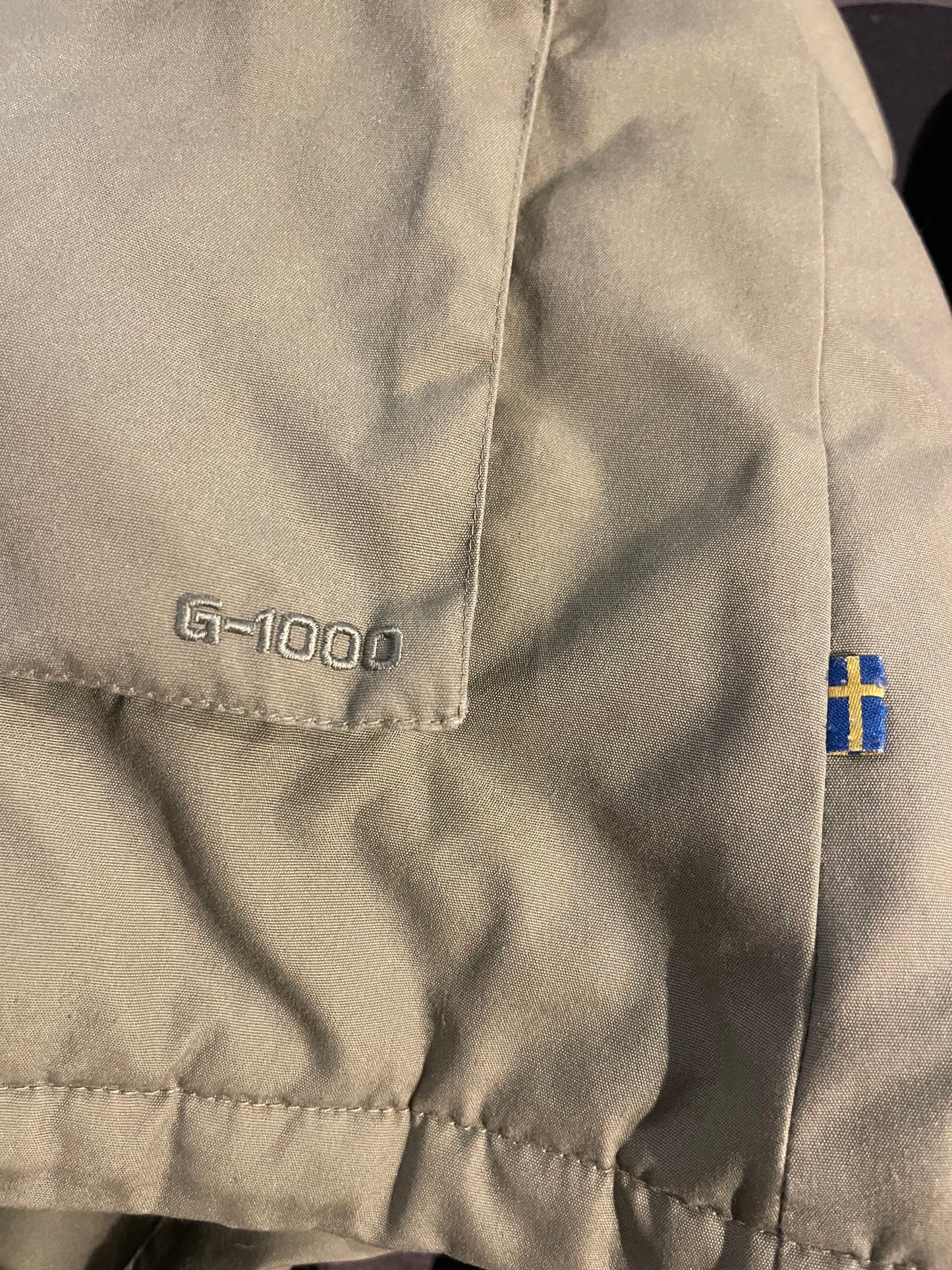 Gefütterte Jacke von Fjällräven S Greenland Parka khaki