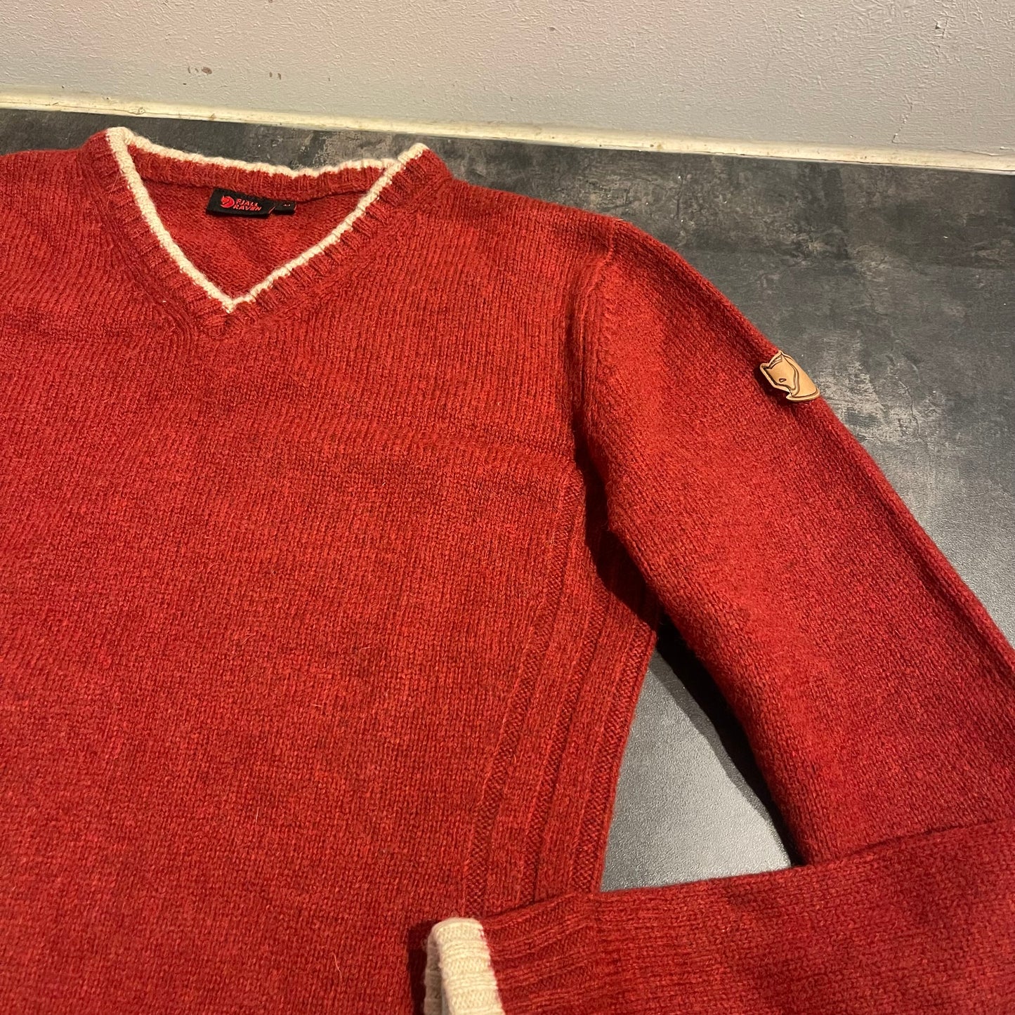 100% Wolle Pullover von Fjällräven ( Damen M ) rot