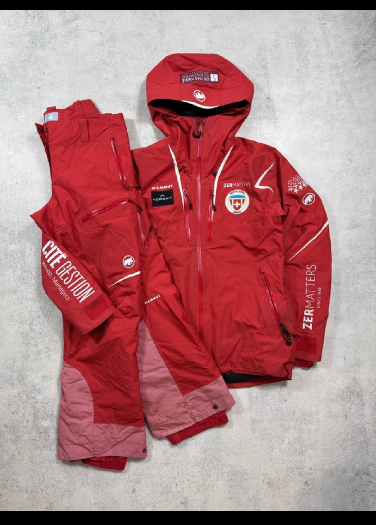 Ski Anzug von Mammut ( M ) Goretex Jacke Hose warm gefüttert rot