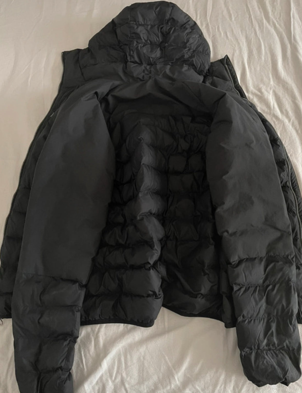 Isolations Jacke von Haglöfs (M Herren) Kapuzen Steppjacke Kunstdaune schwarz