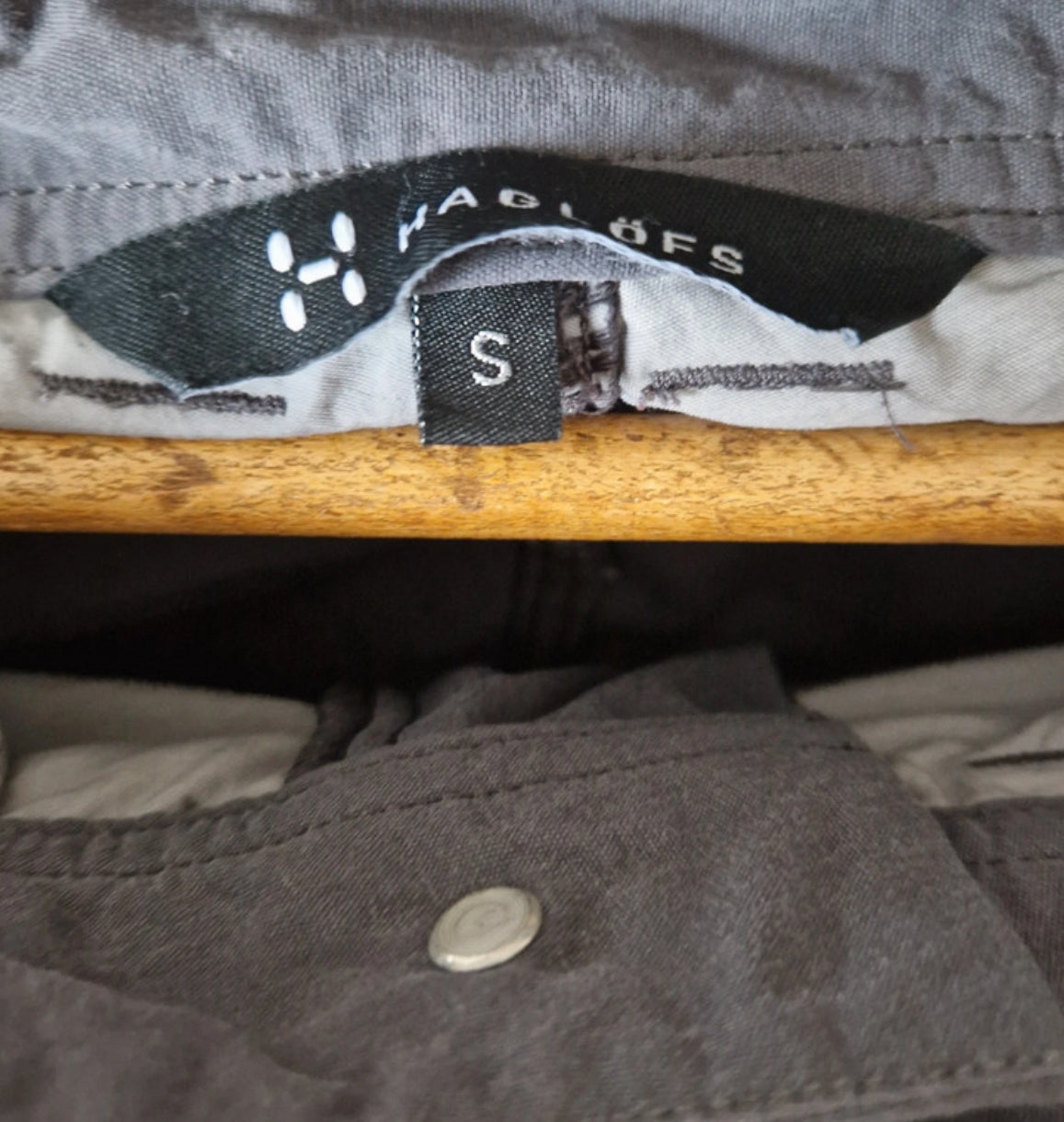 Robuste Trekking Hose von Haglöfs (S Herren) Climatic grau