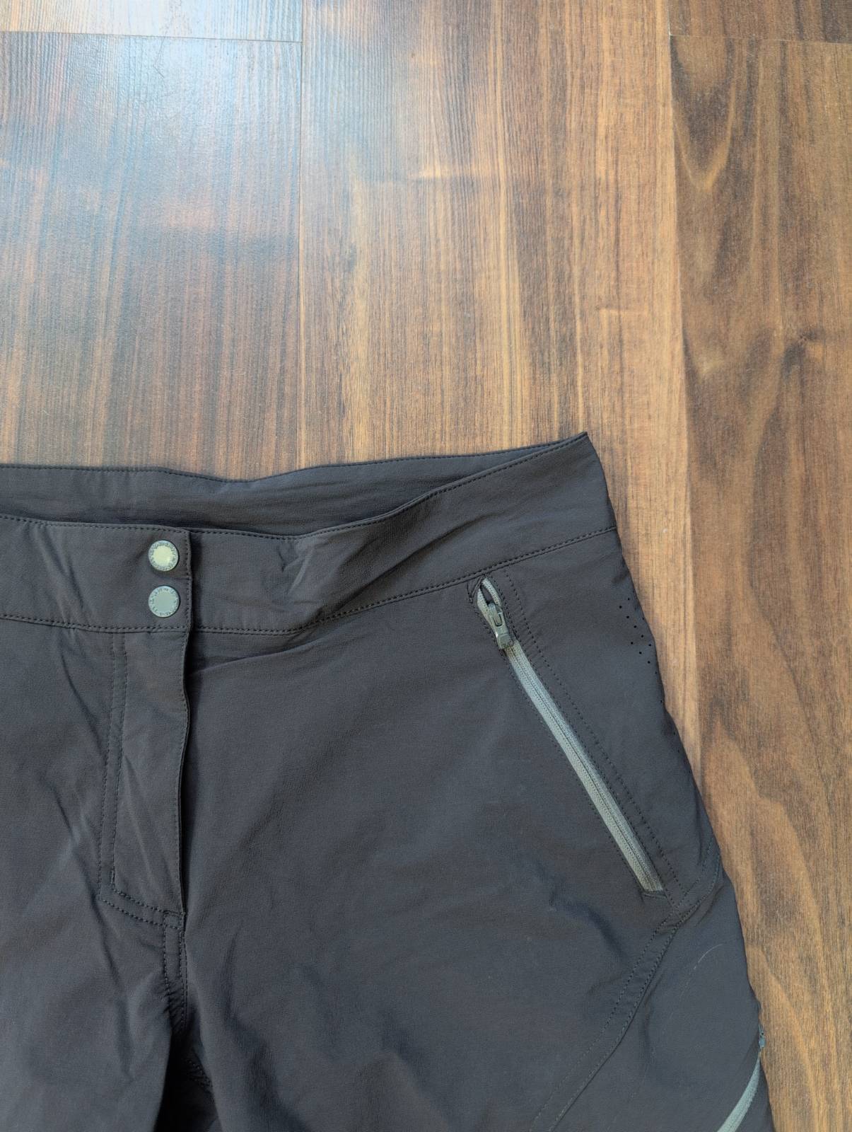 Traillauf Shorts von Dynafit (M Damen) graphit schwarz