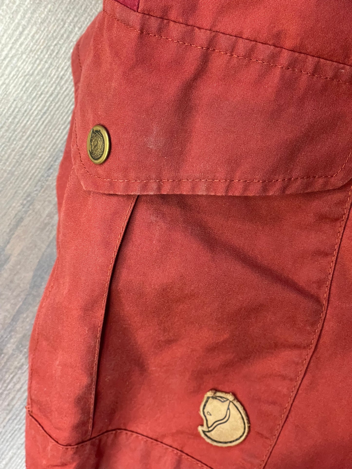 Trekking Hose Fjällräven Barents Pro (XL /42 ) gekürzt rot