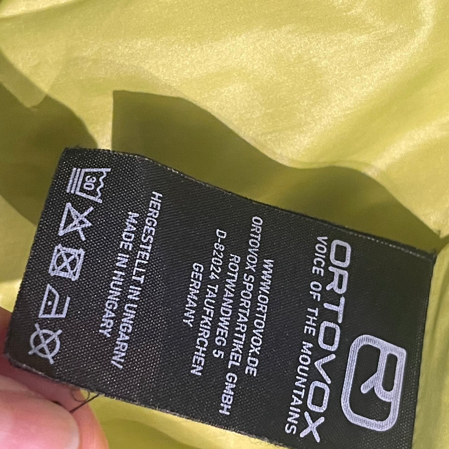 Wolle / Daunen Isolation Jacke Ortovox (L Herren) schwarz mit Kapuze