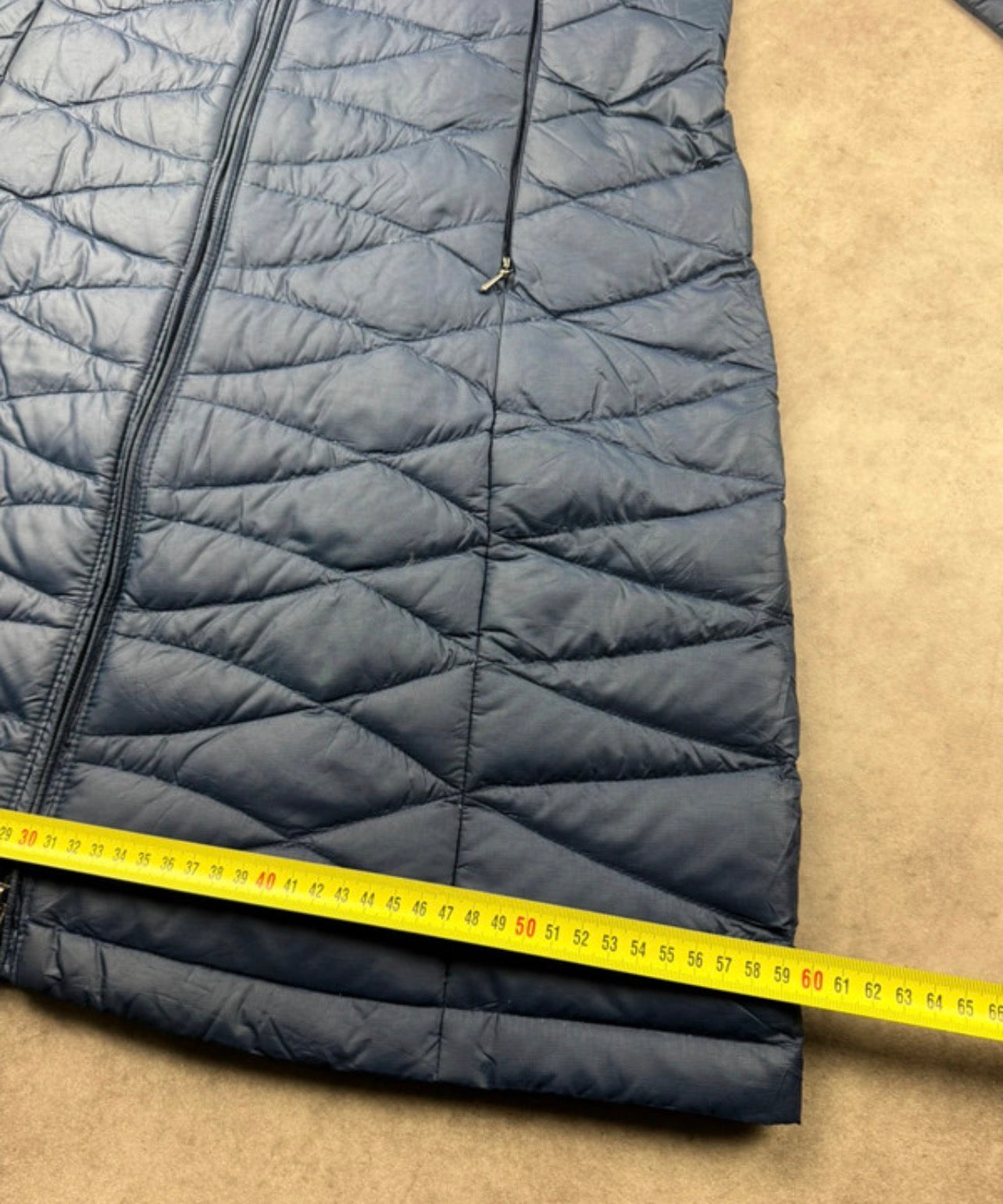 Daunen Mantel Patagonia (M Damen) Isolation Steppmantel dunkelblau - wanderlich.com