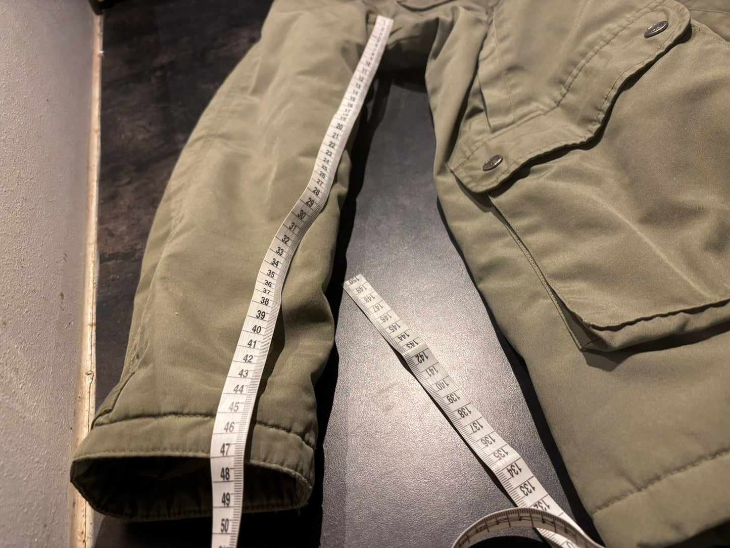 Gefütterte Jacke von Fjällräven S Greenland Parka khaki