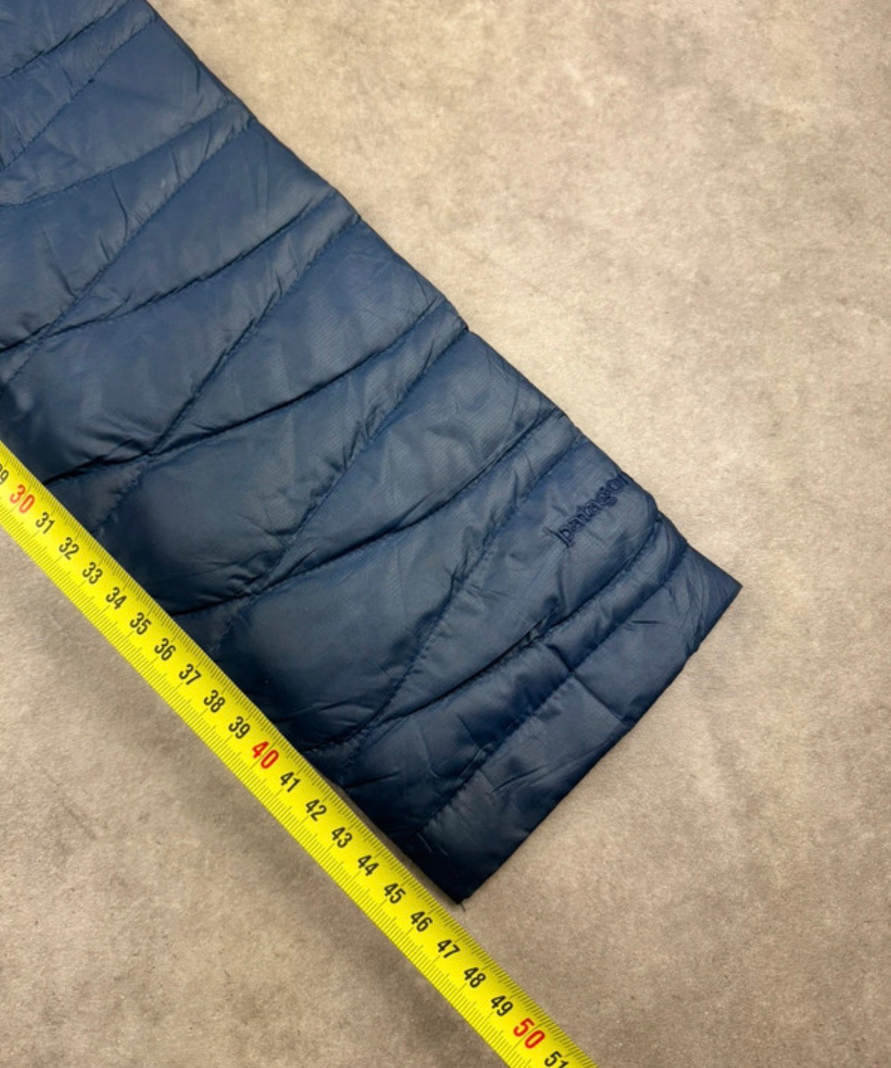 Daunen Mantel Patagonia (M Damen) Isolation Steppmantel dunkelblau - wanderlich.com