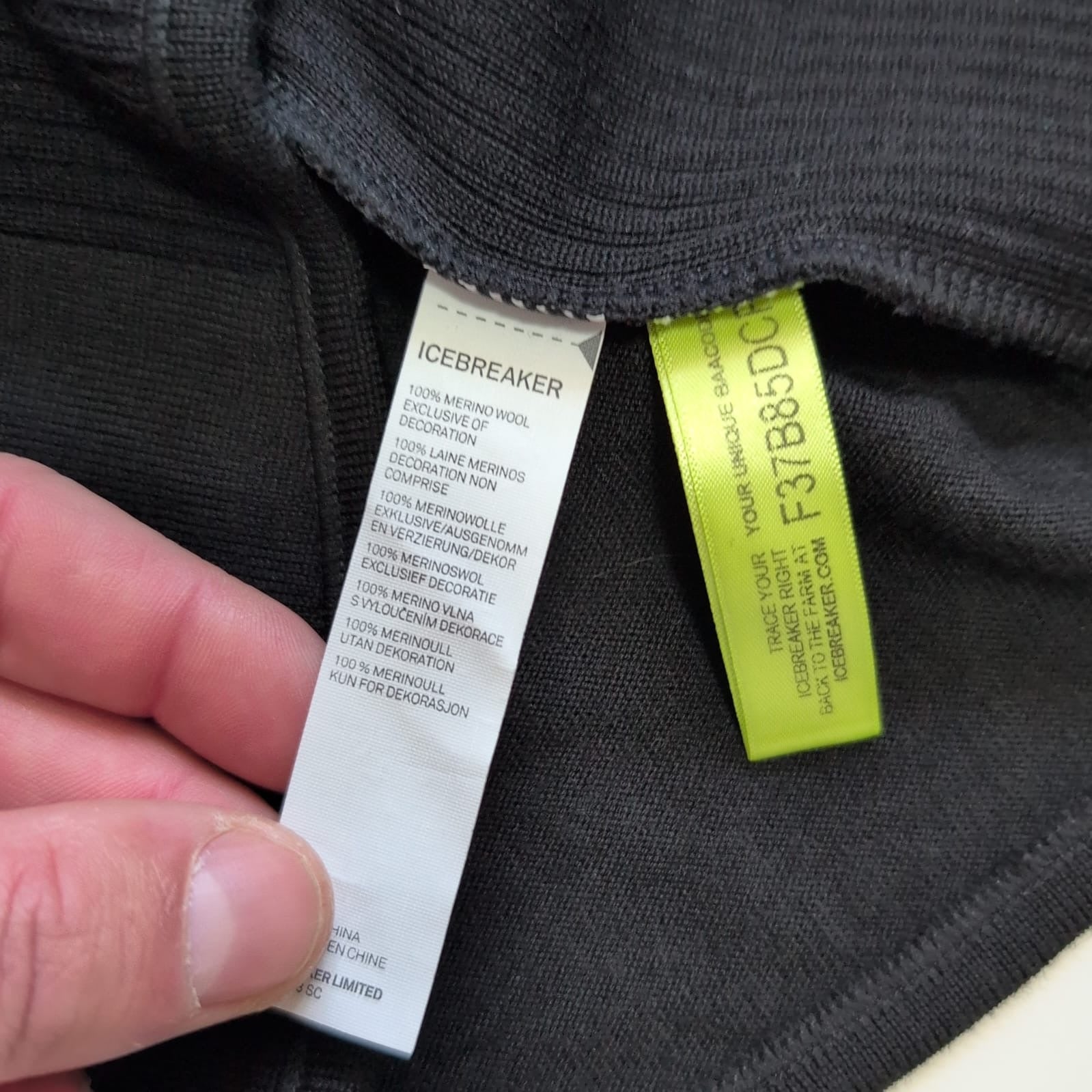 Merino Zip Longsleeve von Icebreaker (XS Damen) schwarz - wanderlich.com