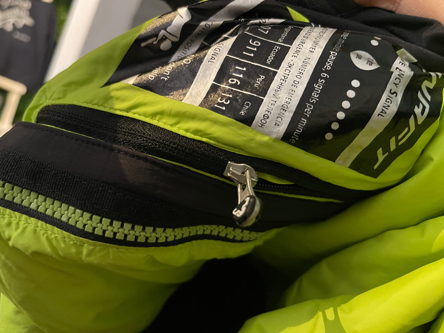 Primaloft Hybrid Jacke von Dynafit (Damen S) Kapuze schwarz