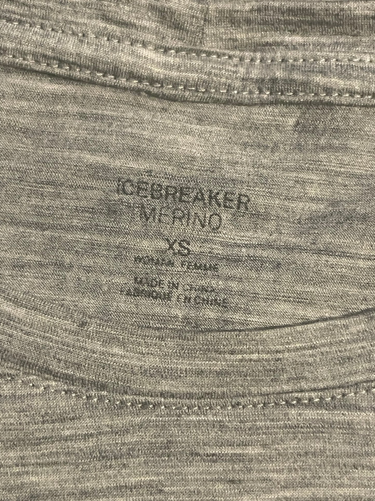 T-Shirt von Icebreaker Merino XS grau mit Künstlerprint