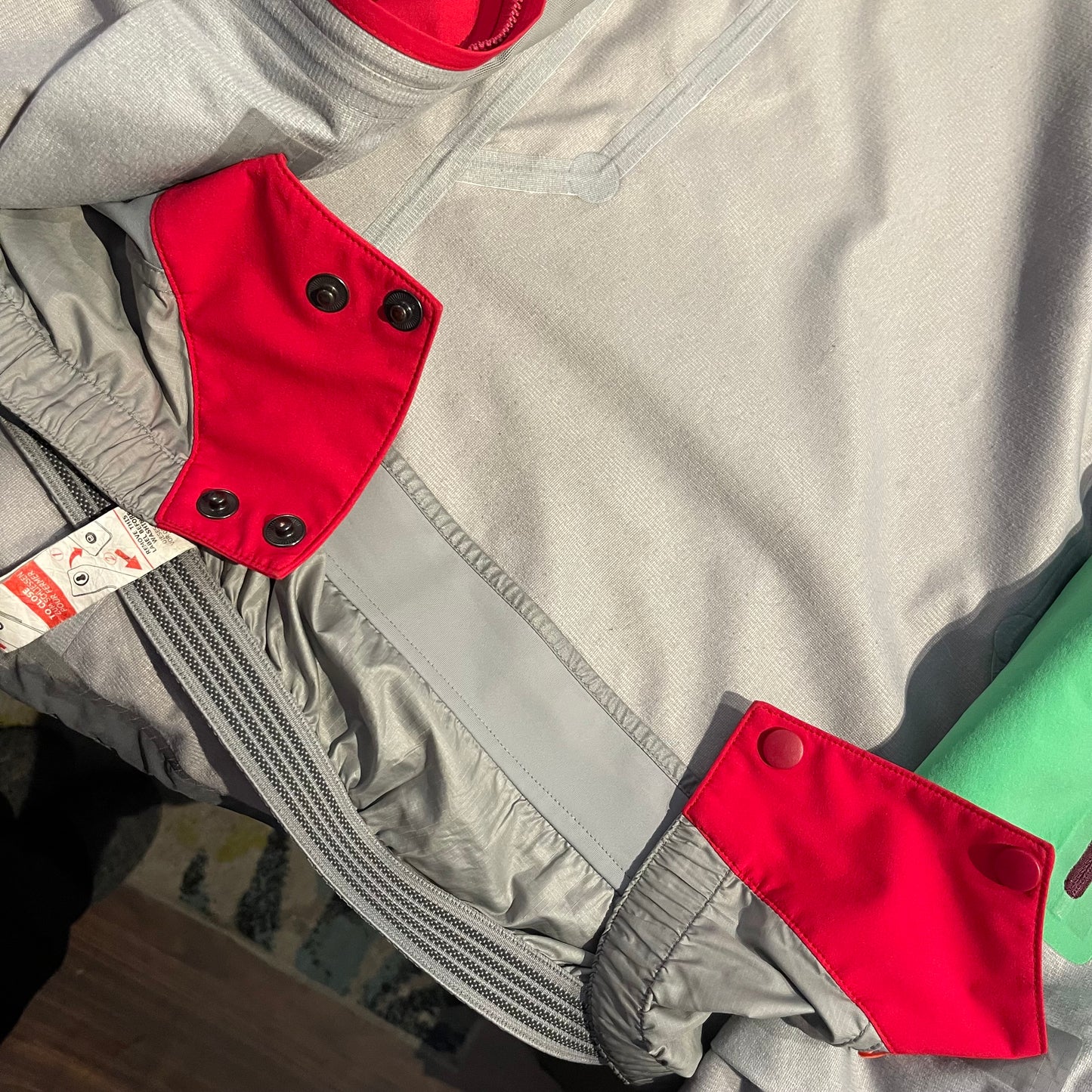 Hardshell Jacke von Arcteryx Beta AR (S Damen) pink-rot