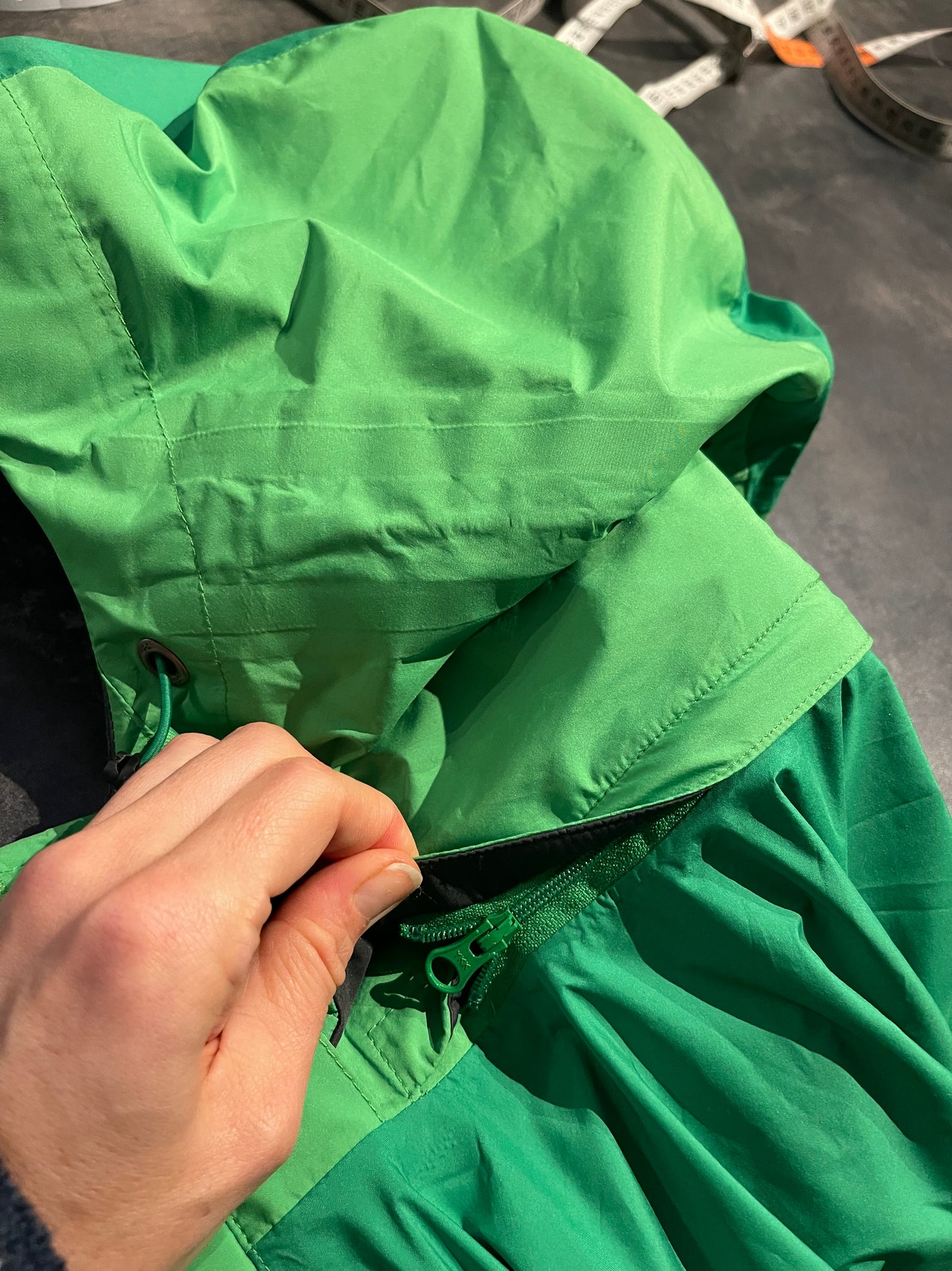 Waterproof Jacke von Haglöfs (XL-XXl: 54 Herren) grün