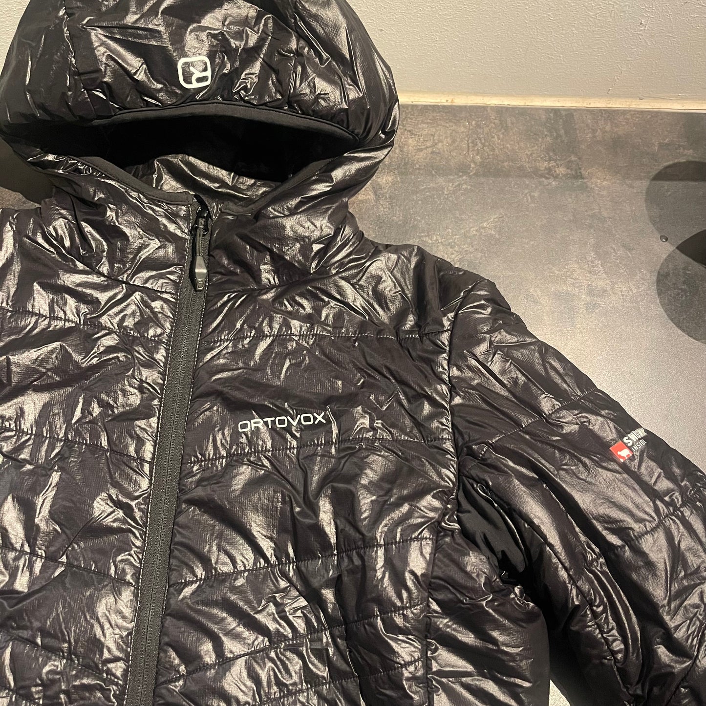 Kapuzen Jacke von Ortovox (L Damen) Swisswool schwarz