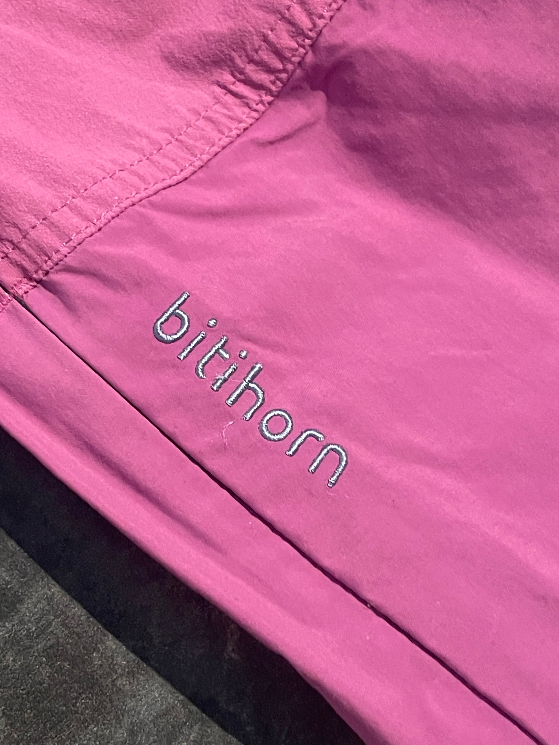 Leichte Trekking Hose von Norrøna (XS Damen) Purple Rain - wanderlich.com