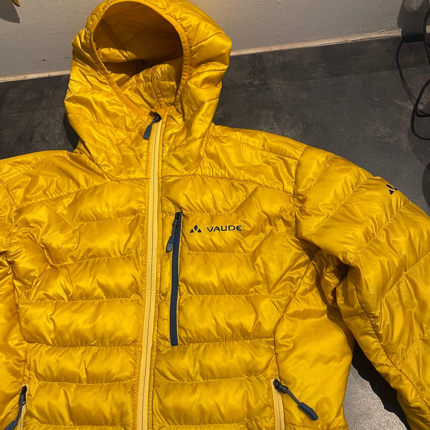 Stepp Jacke von Vaude (M Herren ) Kunstdaune Isolation gelb