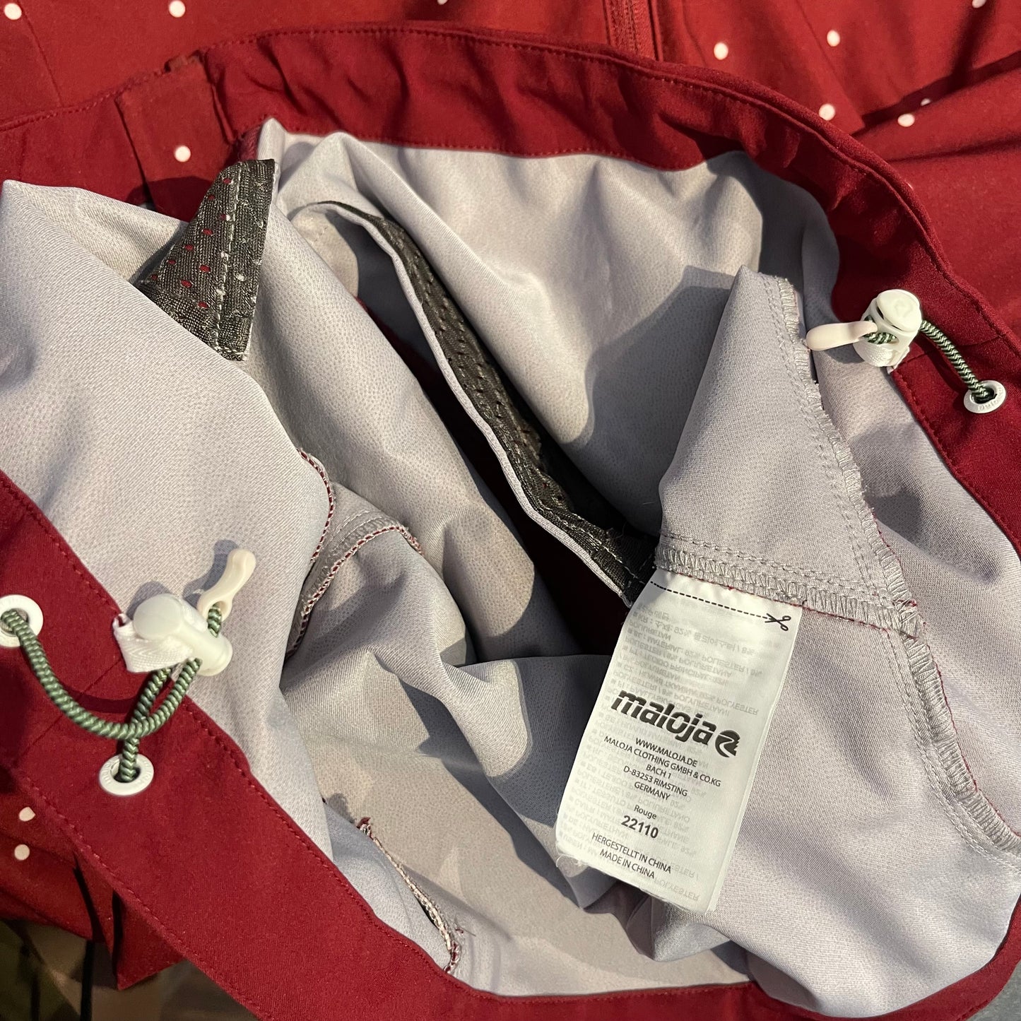 Leichte Rad Jacke von Maloja (XS Damen) dunkelrot gepunktet