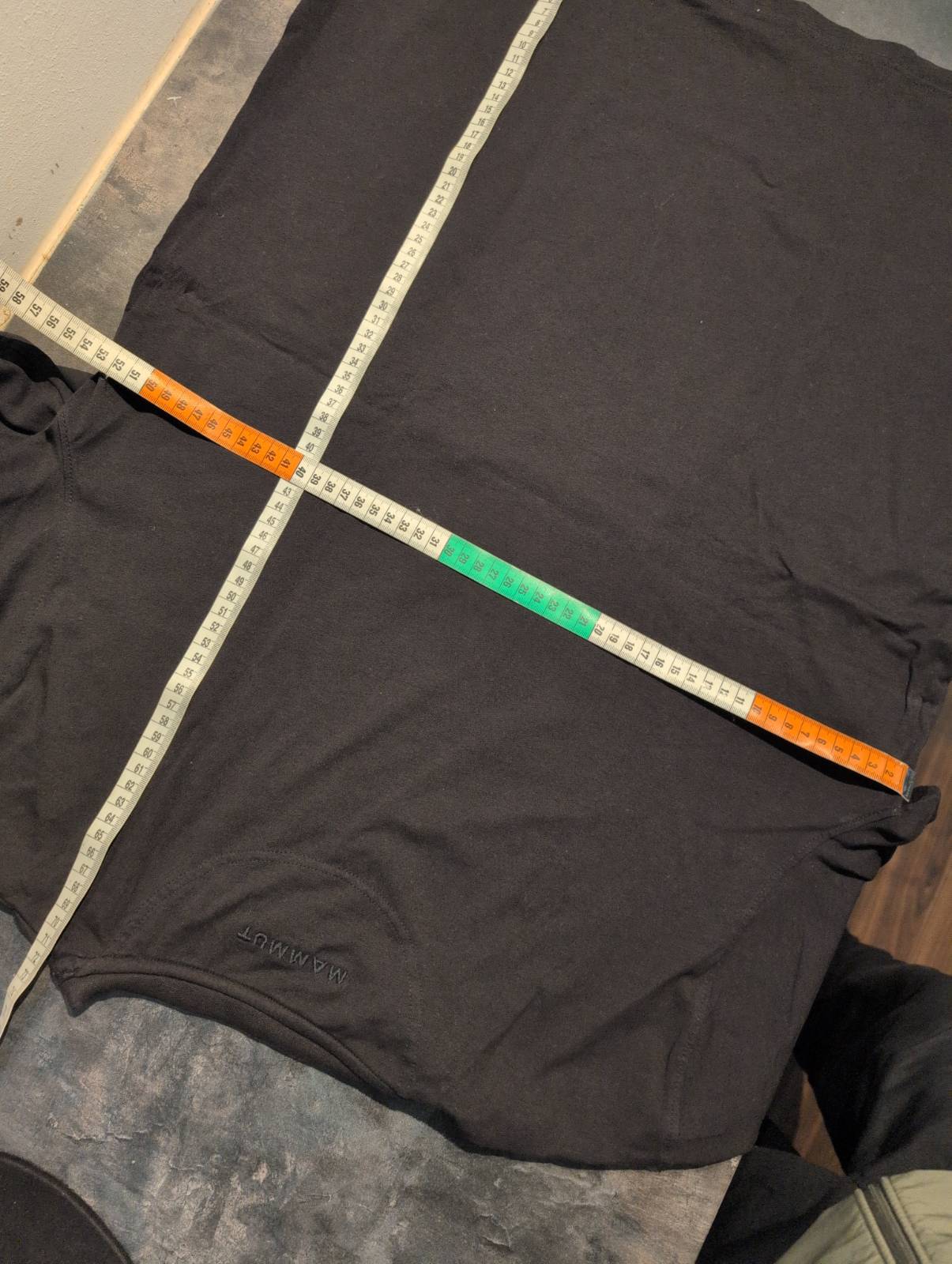 T-Shirt von Mammut (L Herren) Baumwolle schwarz Brustprint