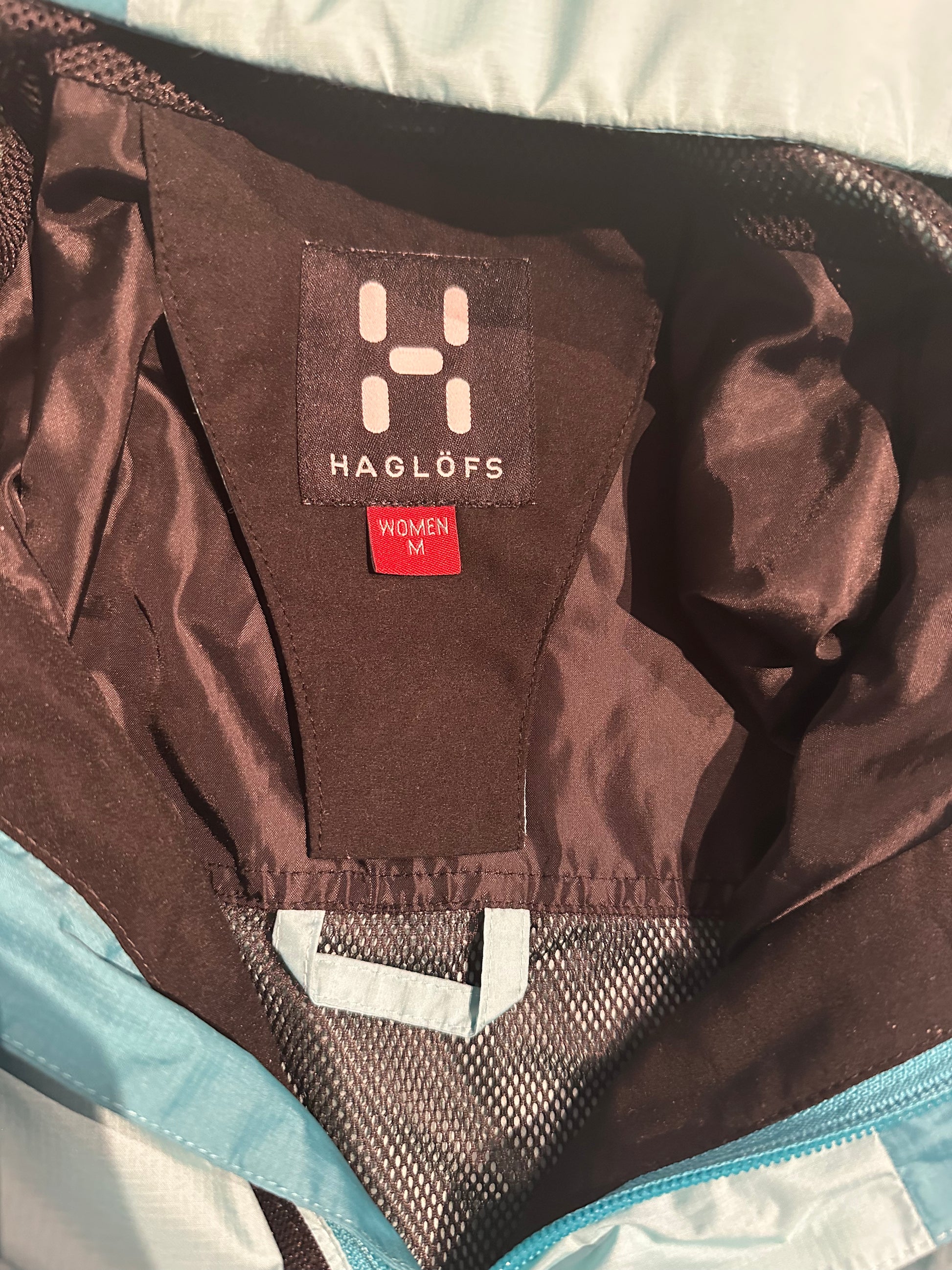 Regen Jacke von Haglöfs (M Damen) Waterproof blau - wanderlich.com