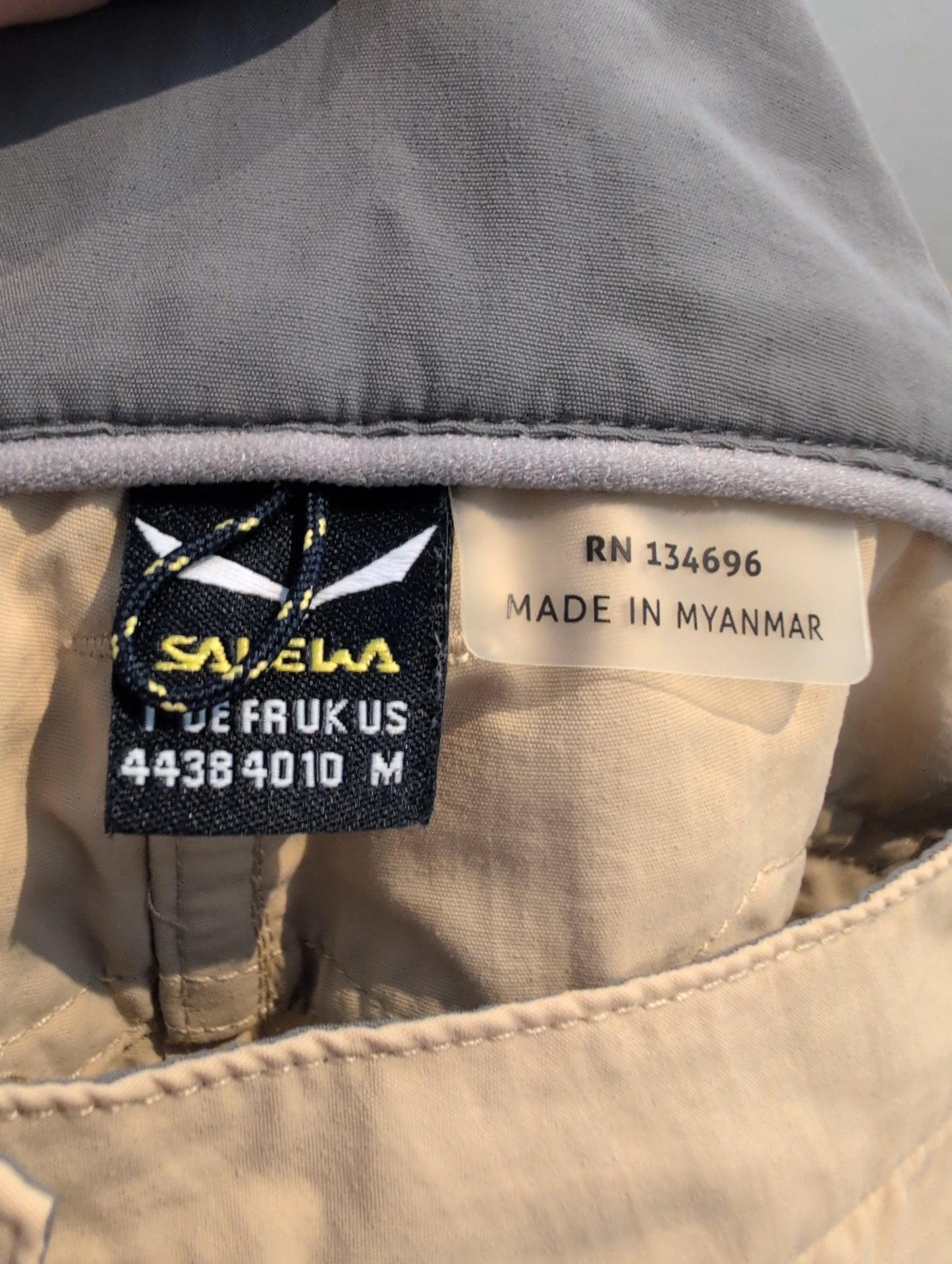 Kurze Trekkinghose Salewa (Damen M) Shorts beige
