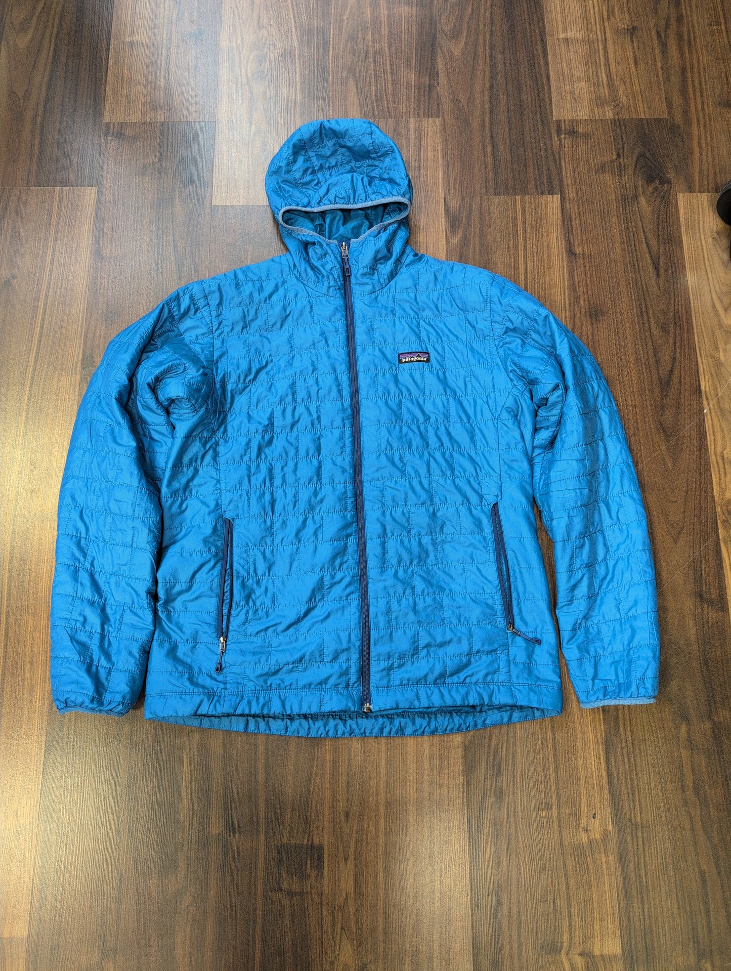 Stepp Jacke Patagonia Nano Puff Isolation (L Herren) Hoodie hellblau