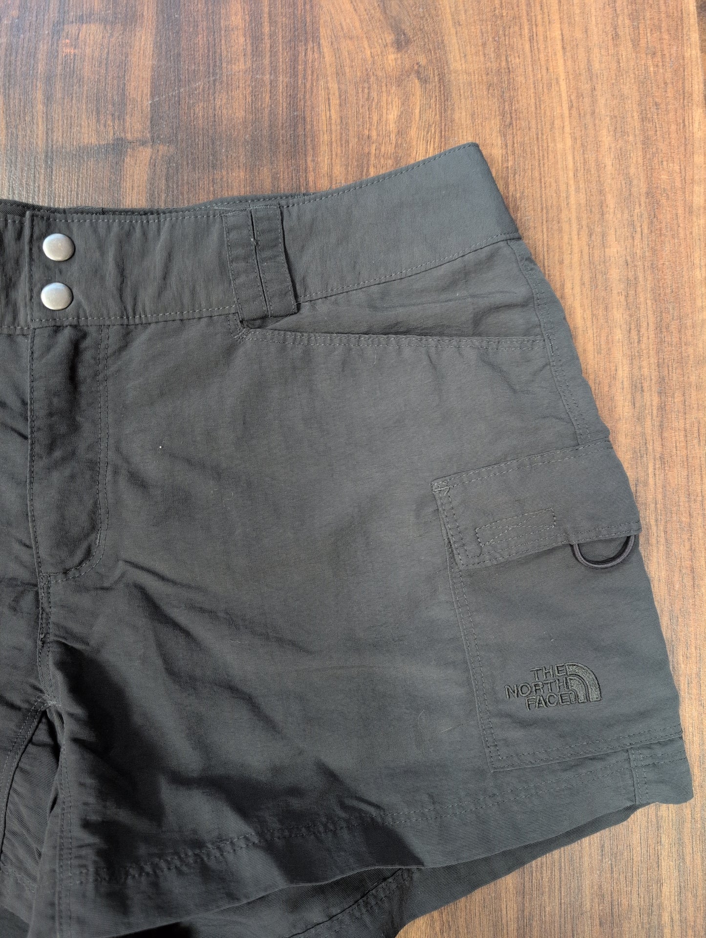 Kurze Wanderhose The North Face (XS Damen) Shorts grau