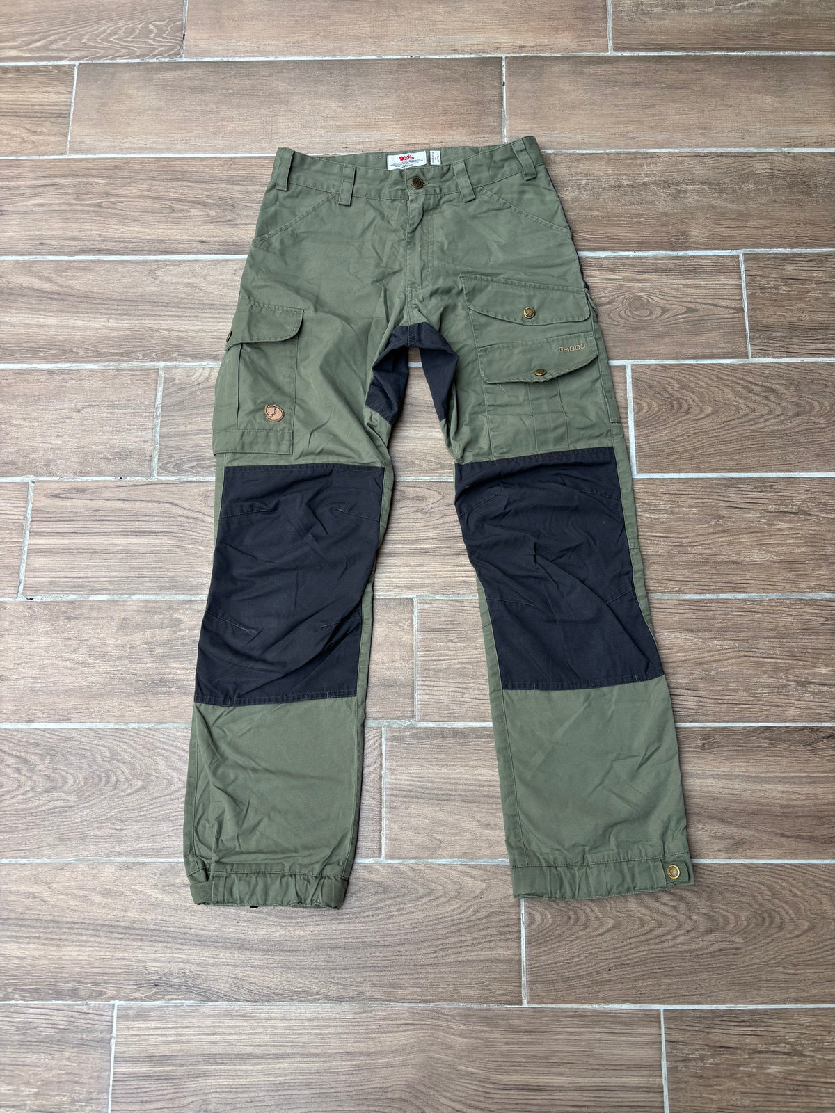 Fjällräven Barents Hose (M Herren) grün schwarz