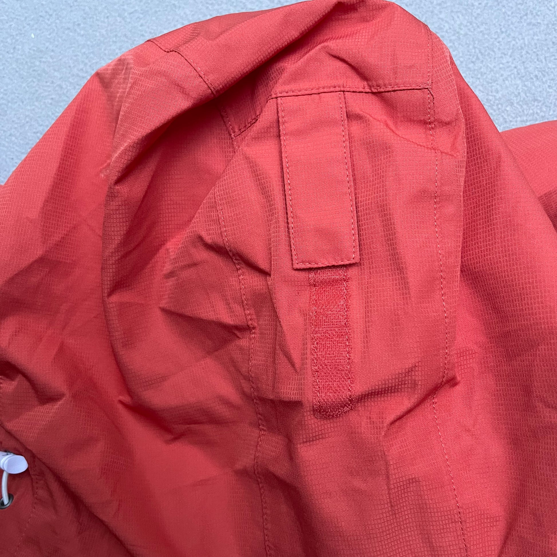 Funktions-Jacke von Vaude M (Damen) wasserdicht - wanderlich.com