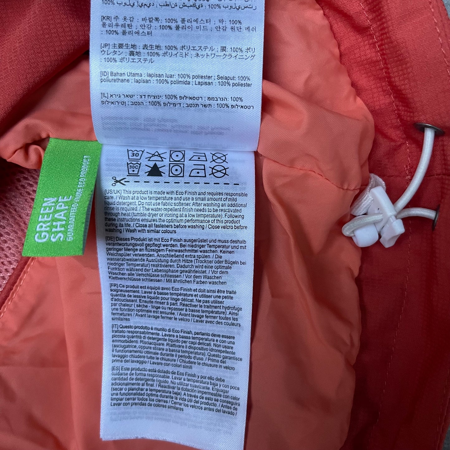 Funktions-Jacke von Vaude M (Damen) wasserdicht - wanderlich.com