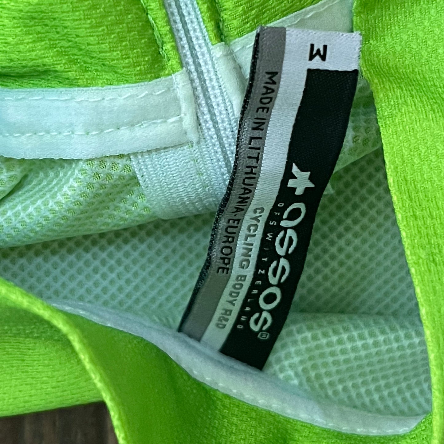 Full Zip Radtrikot von Assos (Damen M) Kurzarm grün