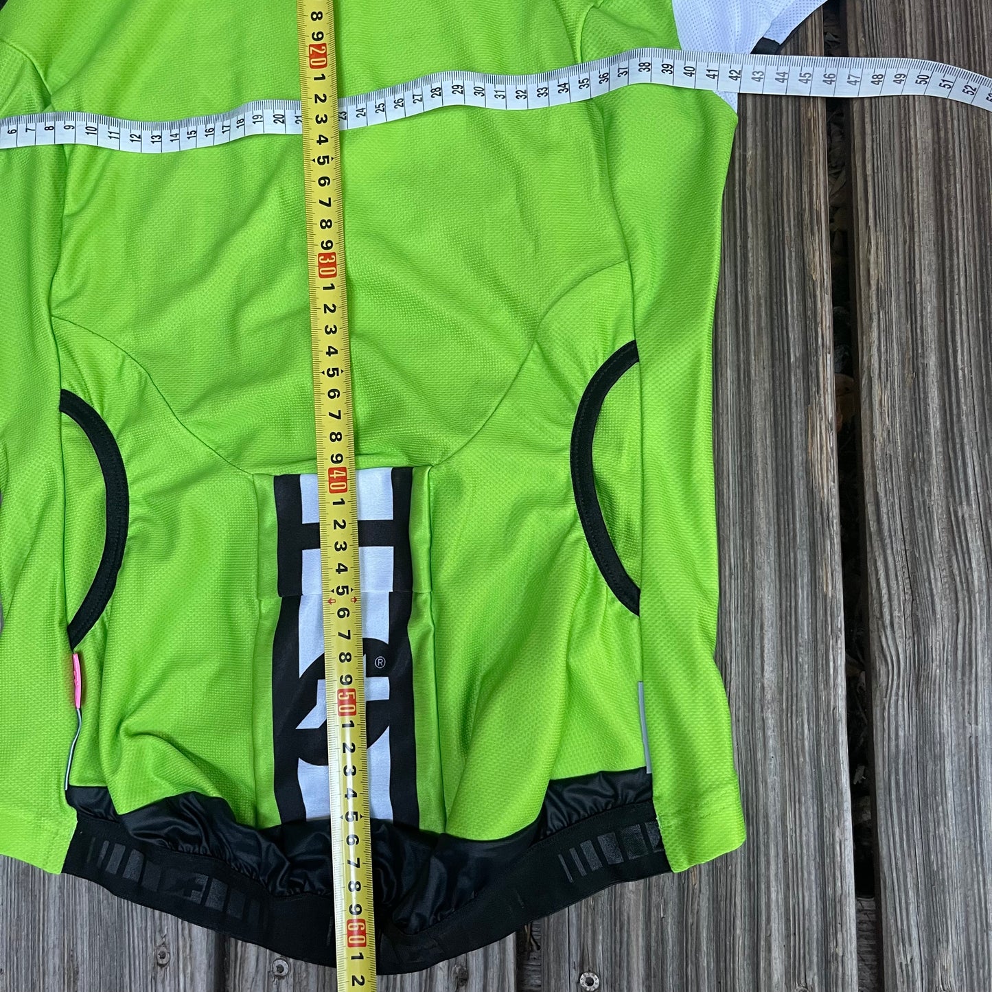 Full Zip Radtrikot von Assos (Damen M) Kurzarm grün