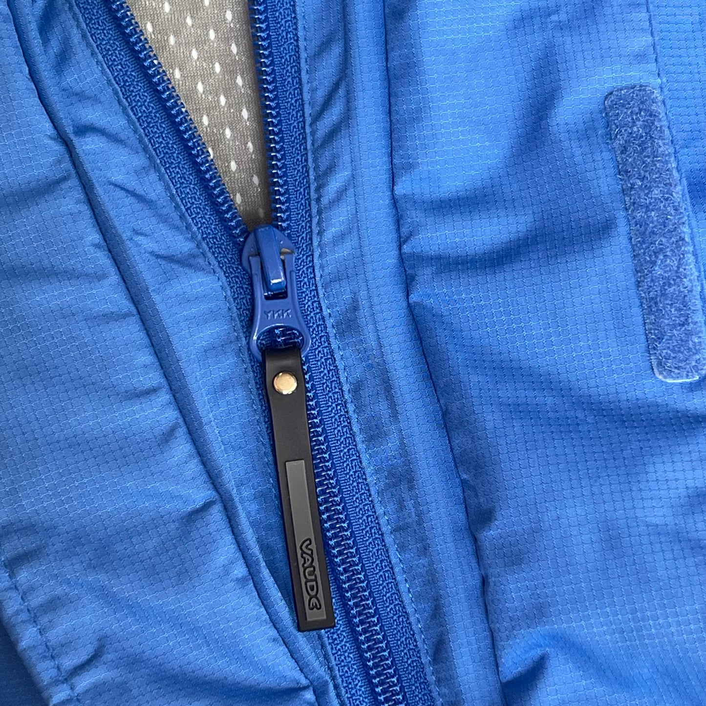 Funktions- Regen- Jacke von Vaude (M Damen) blau