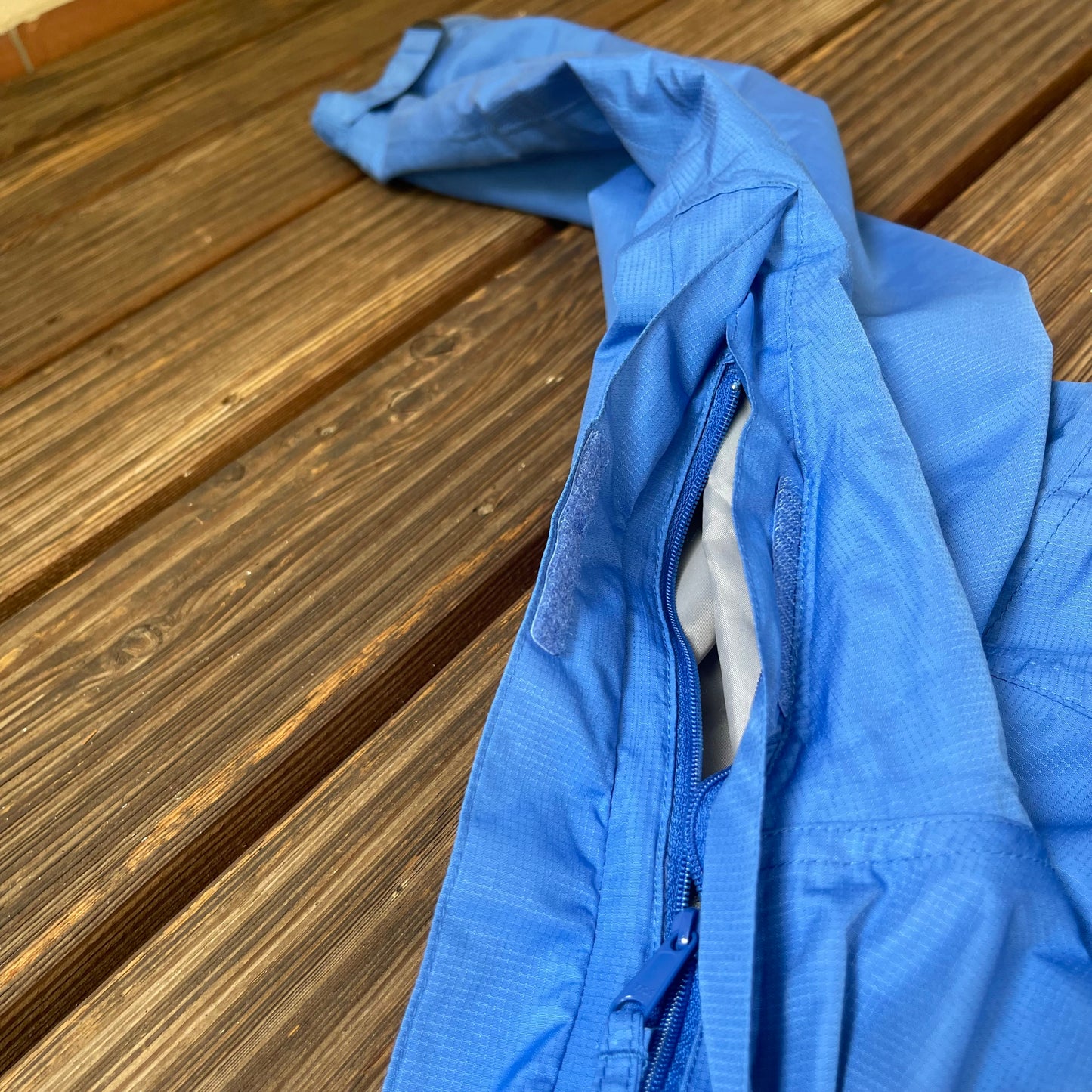 Funktions- Regen- Jacke von Vaude (M Damen) blau