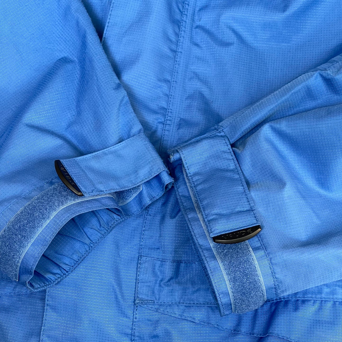 Funktions- Regen- Jacke von Vaude (M Damen) blau