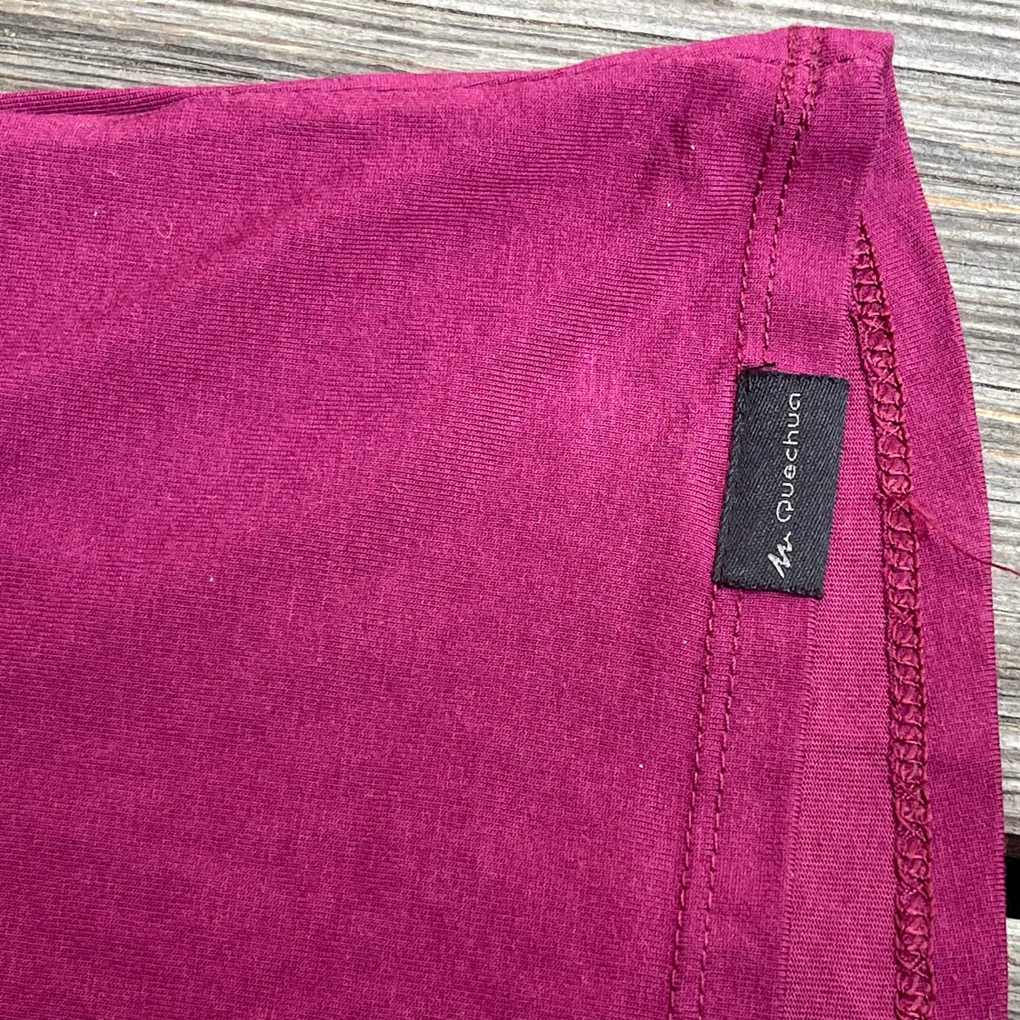 Kurzarm T-Shirt von Quechua (XL Damen) magenta