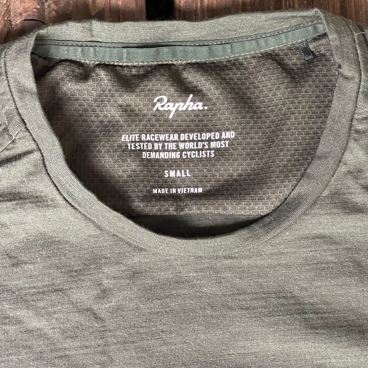 T-Shirt von RAPHA Merino (Herren S) olive