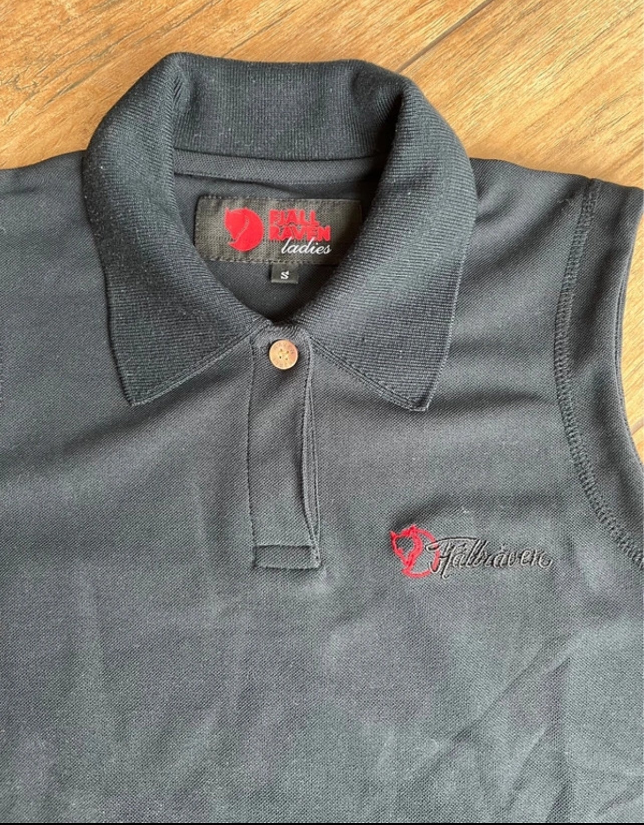 Polo-Shirt von Fjällräven (Damen S) ärmellos schwarz