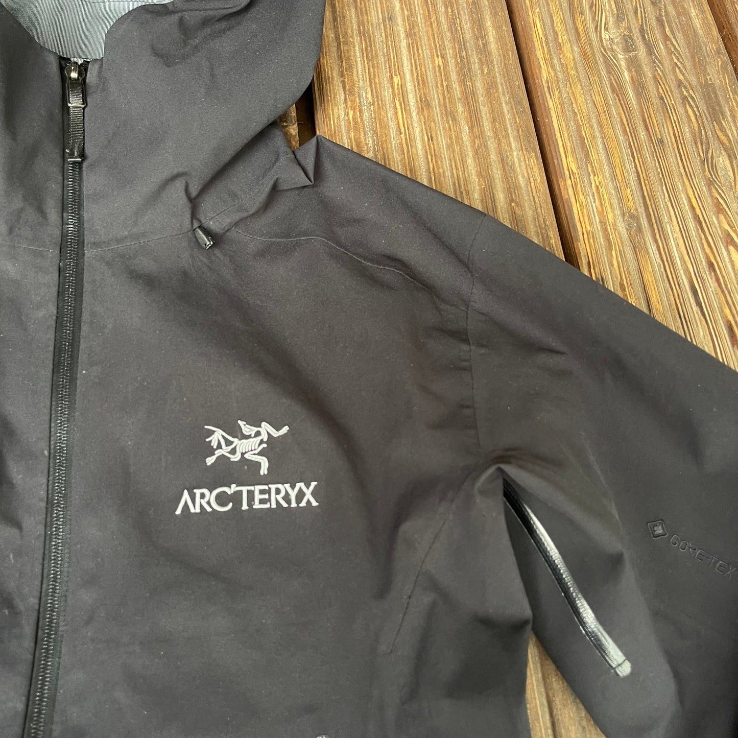 Jacke von Arcteryx (Herren M / L) Alpha SV schwarz