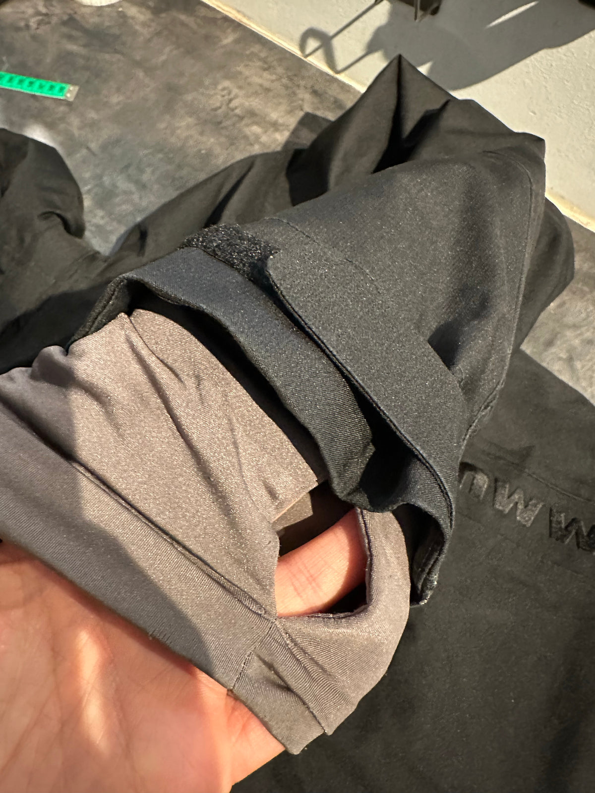 Hardshell Jacke von Mammut (L Herren) schwarz wasserdicht