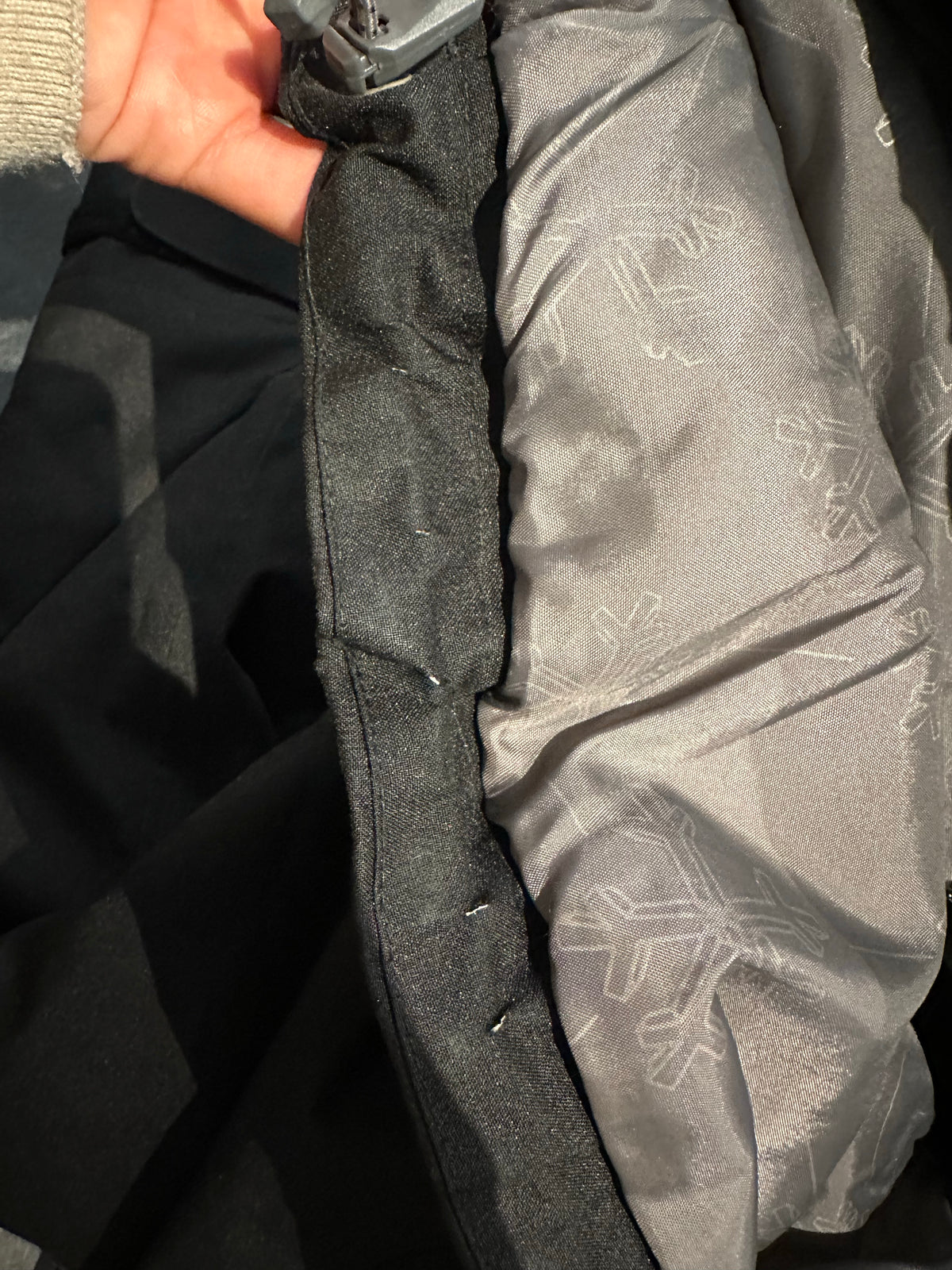 Hardshell Jacke von Mammut (L Herren) schwarz wasserdicht