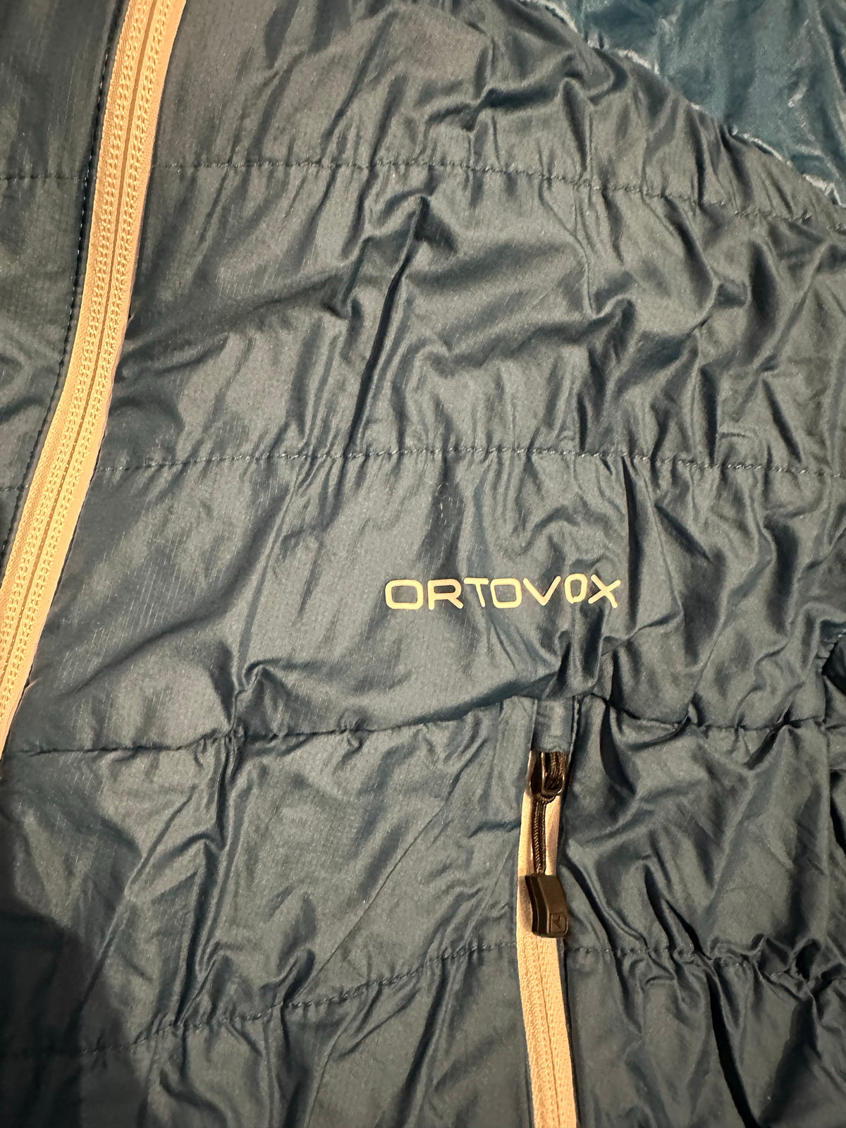 Daunen / Woll Jacke Ortovox Merino (M Herren) blau - wanderlich.com