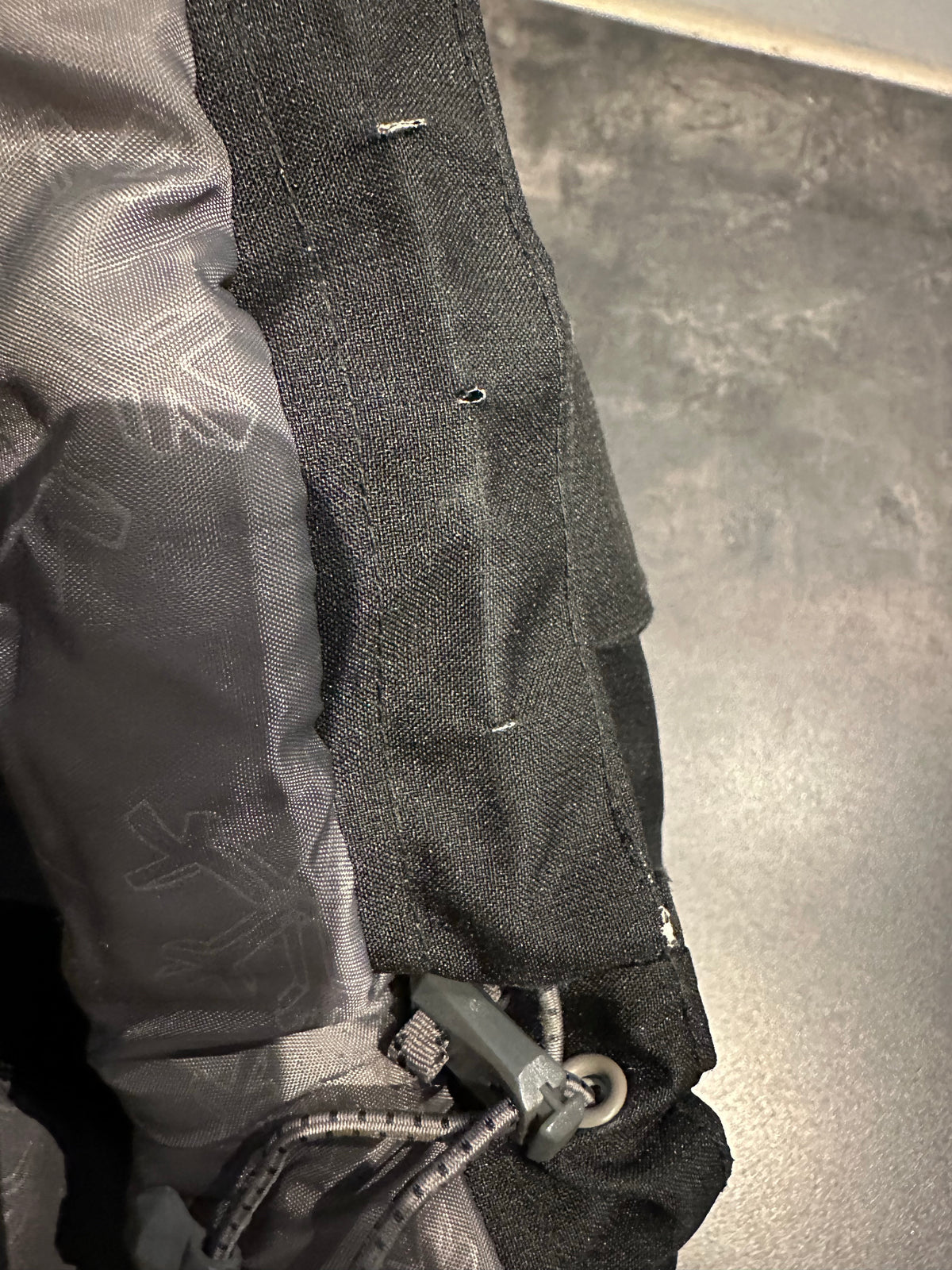 Hardshell Jacke von Mammut (L Herren) schwarz wasserdicht