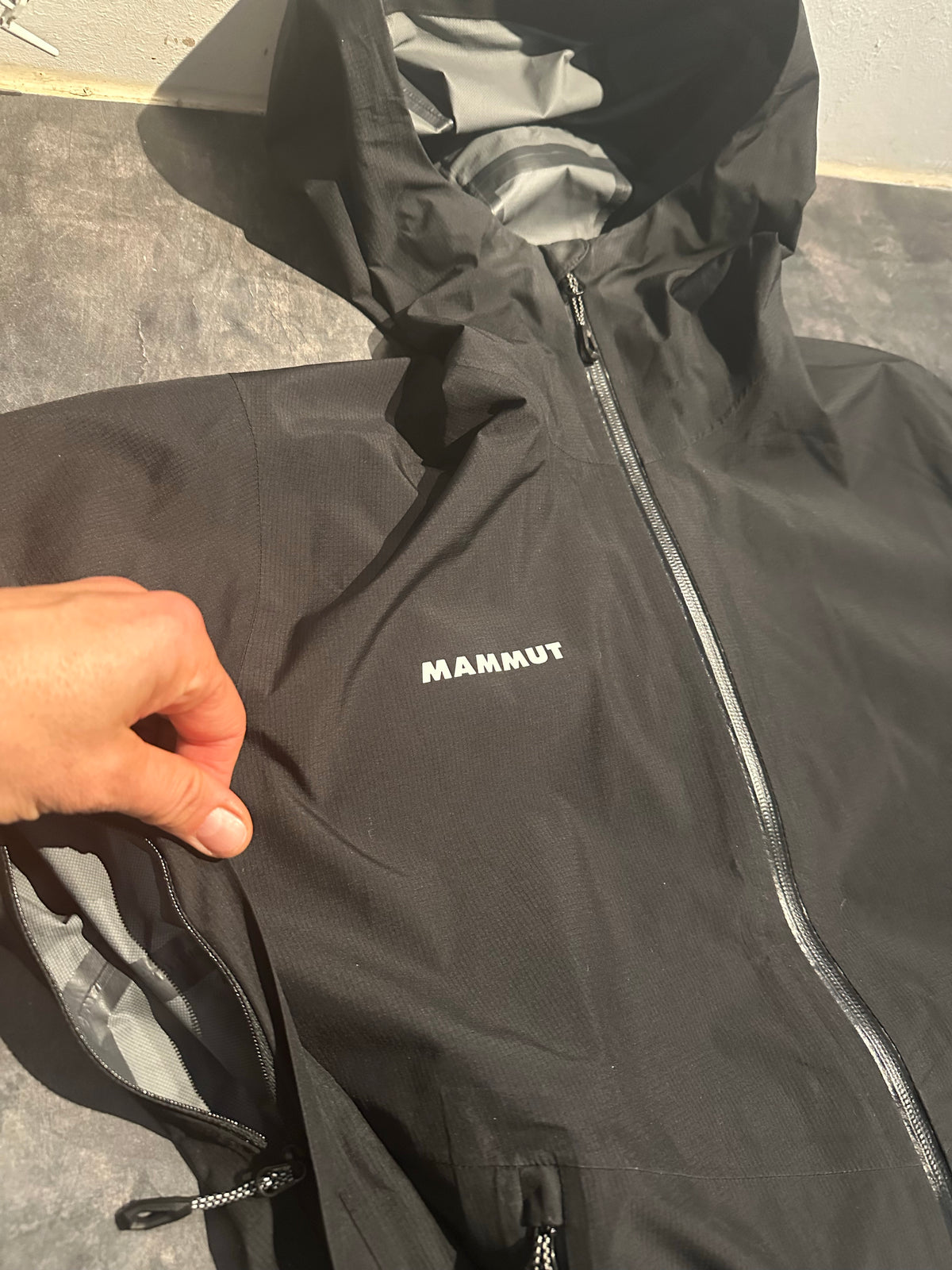Hardshell Jacke Mammut (M Damen) schwarz