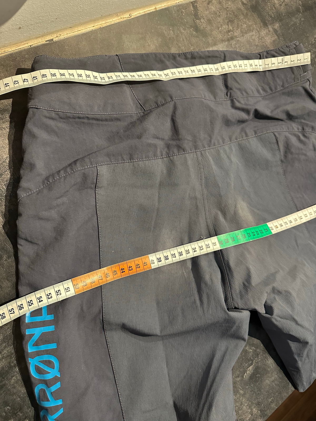 Trekking Shorts von Norrøna (M Damen) grau