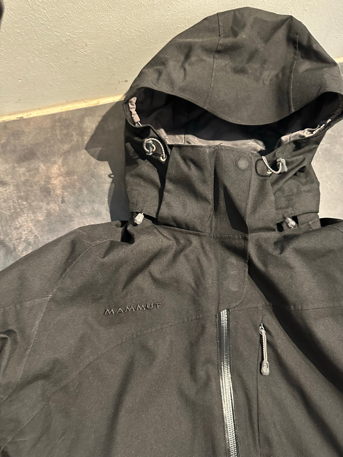 Hardshell Jacke von Mammut (L Herren) schwarz wasserdicht