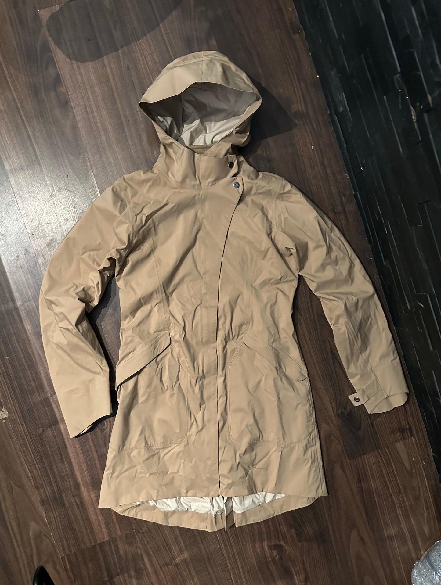 Patagonia Mantel Torrent shell (S Herren) beige