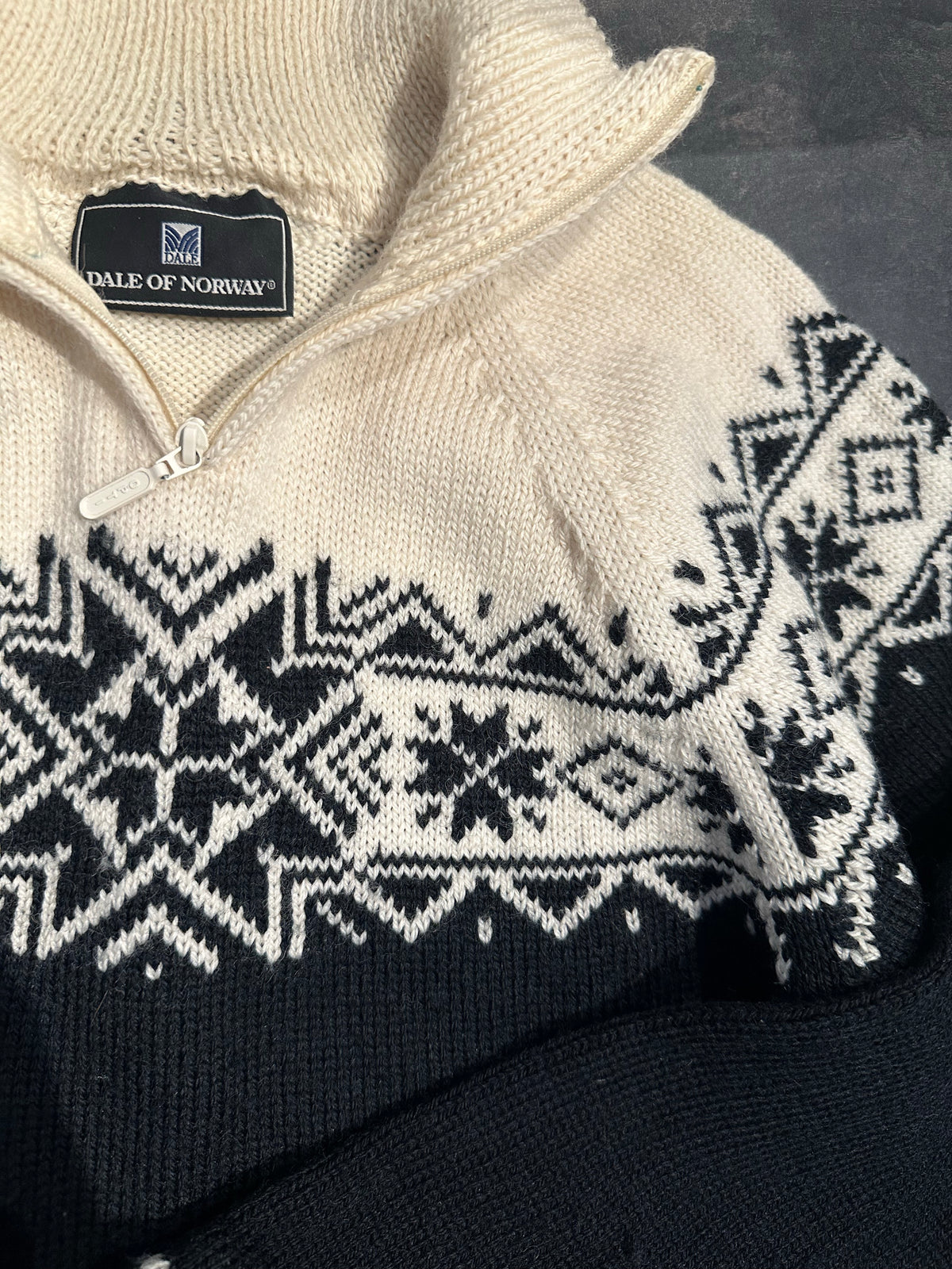 100% Wolle Dale of Norway Strickpullover (S Damen) schwarz