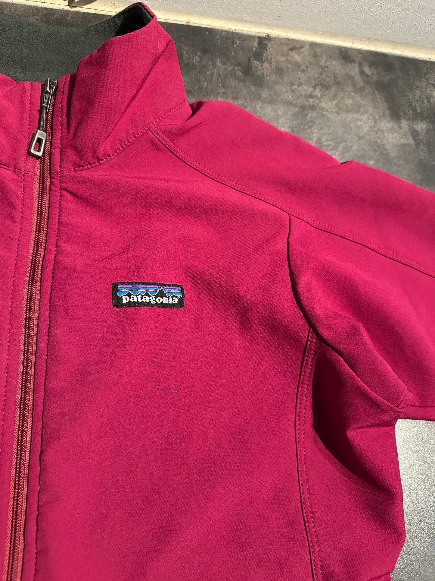 Softshell Jacke von Patagonia (XS Damen) Magenta
